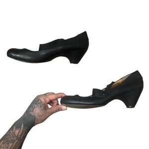 CIAO BELLA Black Textured Leather‎ Mary Jane Heel Shoes Womens Size 9